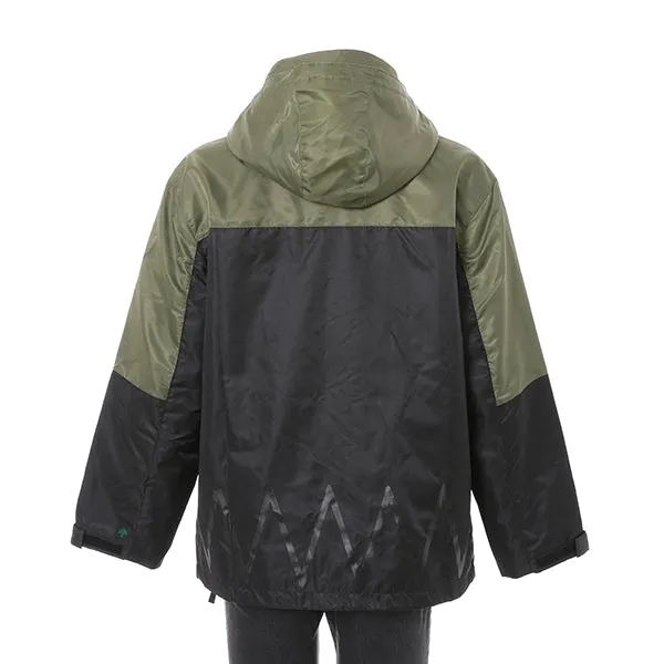 Nissa Revane Model Windbreaker Magic: The Gathering