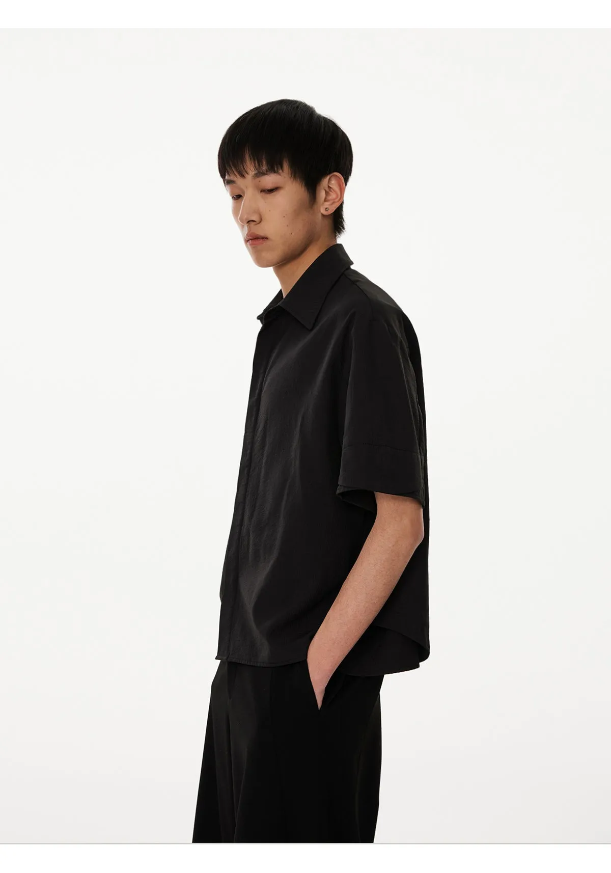 Quick-drying clean-fit shirt